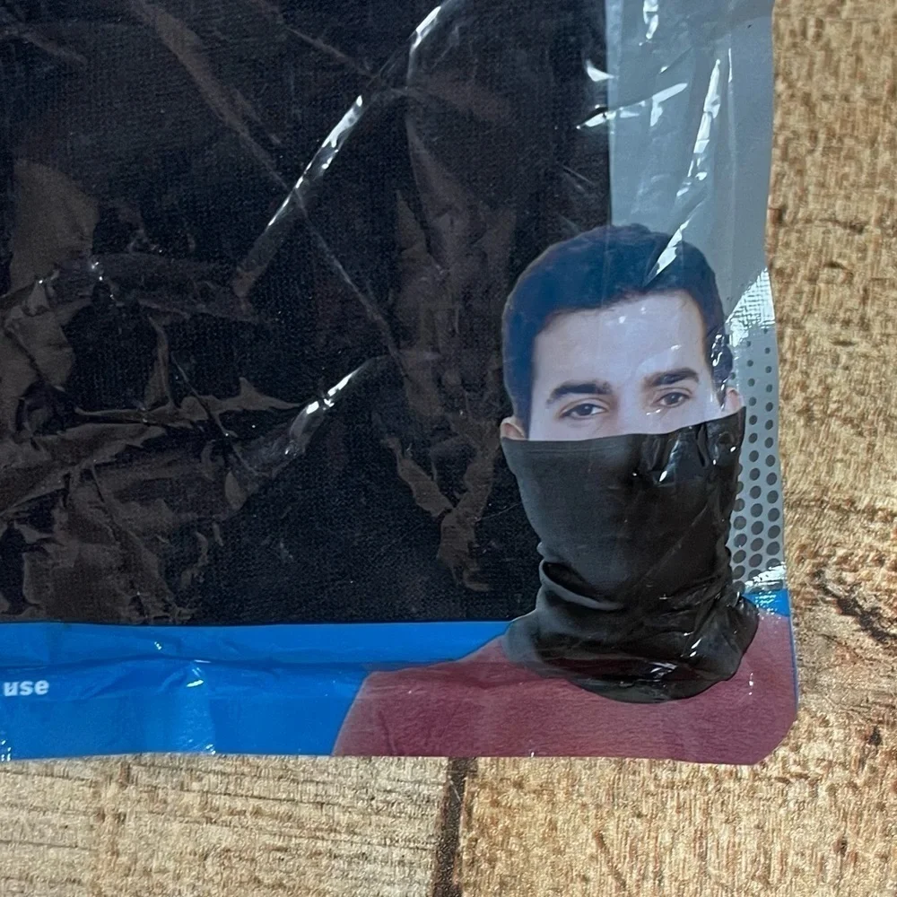 NEW Gaiter Face Covering Headband Face Mask Accessory